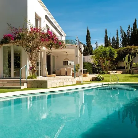 Tropical Paradise, 5 Min From Villa *